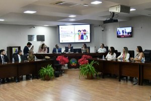 "Defensoras Populares" são diplomadas na Câmara Municipal