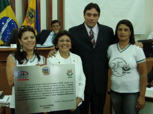  Legislativo homenageia os 25 anos da APAE 