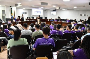 Unaí sedia plenária regional do Parlamento Jovem de Minas 2025